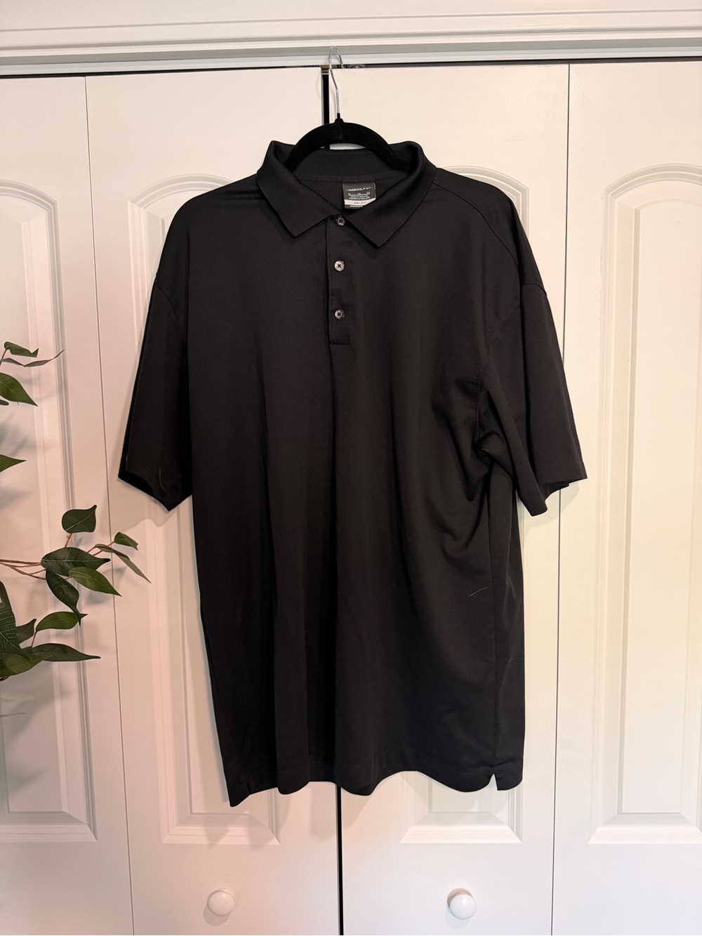 Nike Black Men's Polo Golf Shirt - Short Sleeve Performance